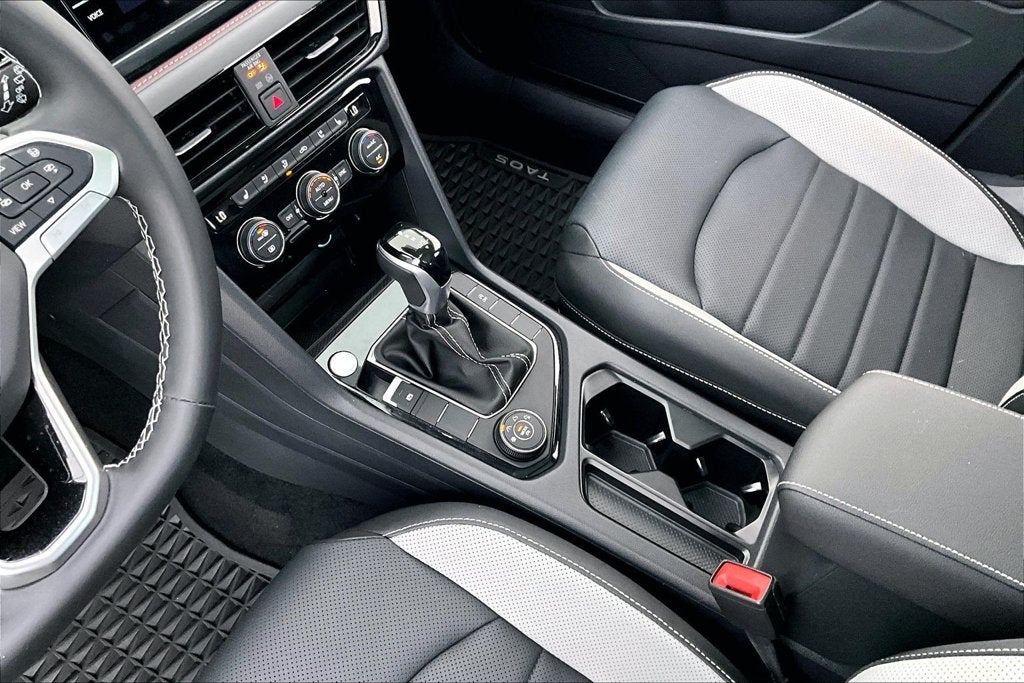2024 Volkswagen Taos 1.5T SEL