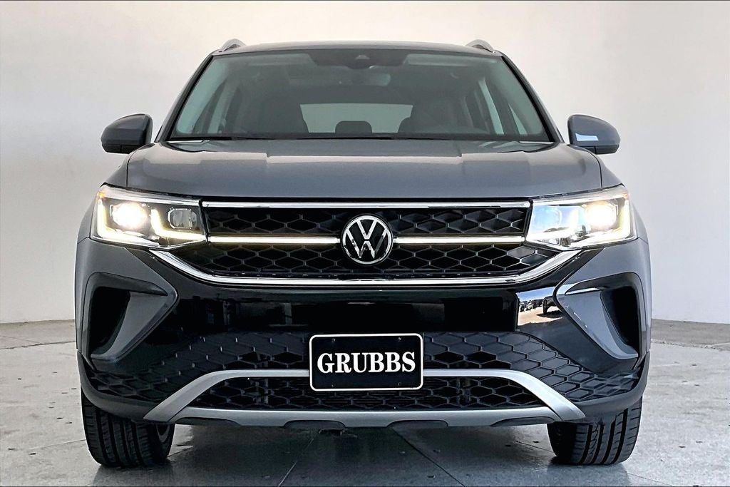 2024 Volkswagen Taos 1.5T SEL