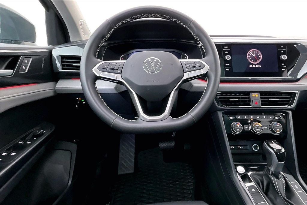 2024 Volkswagen Taos 1.5T SEL