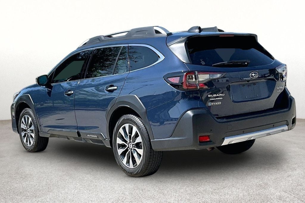 2023 Subaru Outback Touring