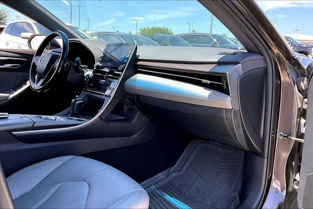 2019 Toyota Avalon XLE