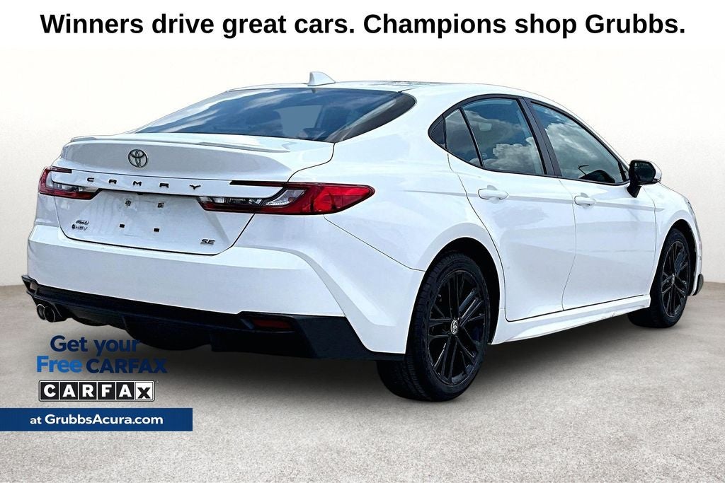 2025 Toyota Camry SE