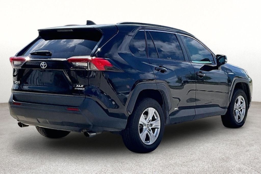 2020 Toyota RAV4 Hybrid XLE