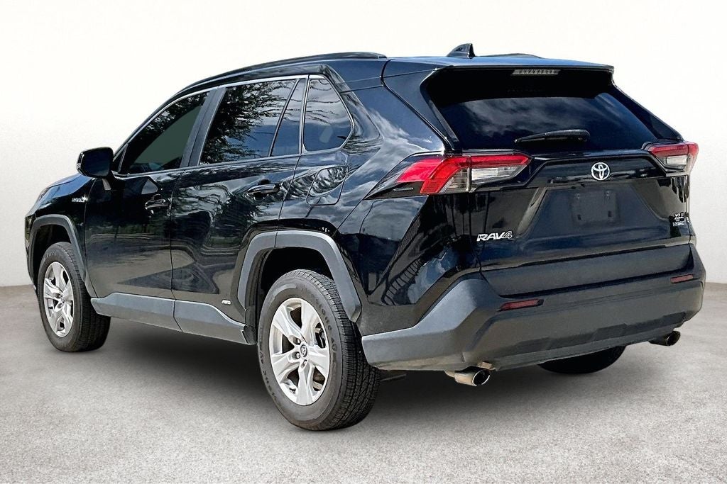 2020 Toyota RAV4 Hybrid XLE