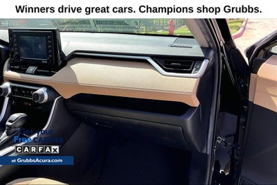 2020 Toyota RAV4 Hybrid XLE