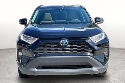 2020 Toyota RAV4 Hybrid XLE