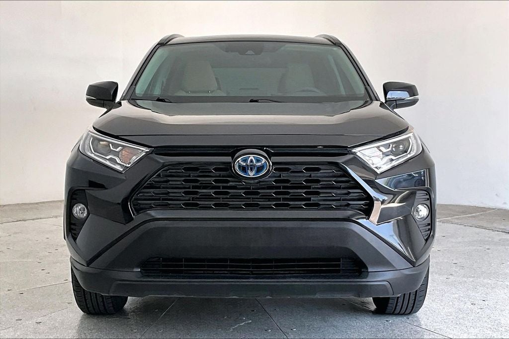 2020 Toyota RAV4 Hybrid XLE
