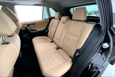 2020 Toyota RAV4 Hybrid XLE