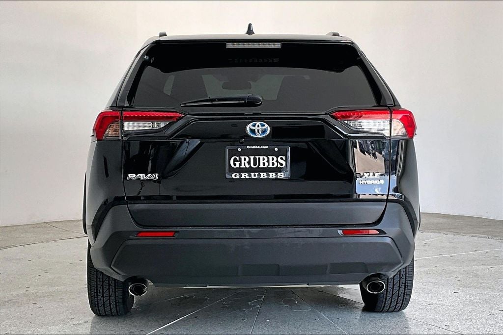 2020 Toyota RAV4 Hybrid XLE