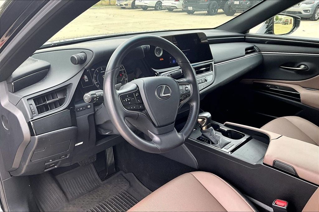2025 Lexus ES 350