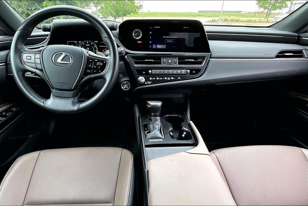 2025 Lexus ES 350
