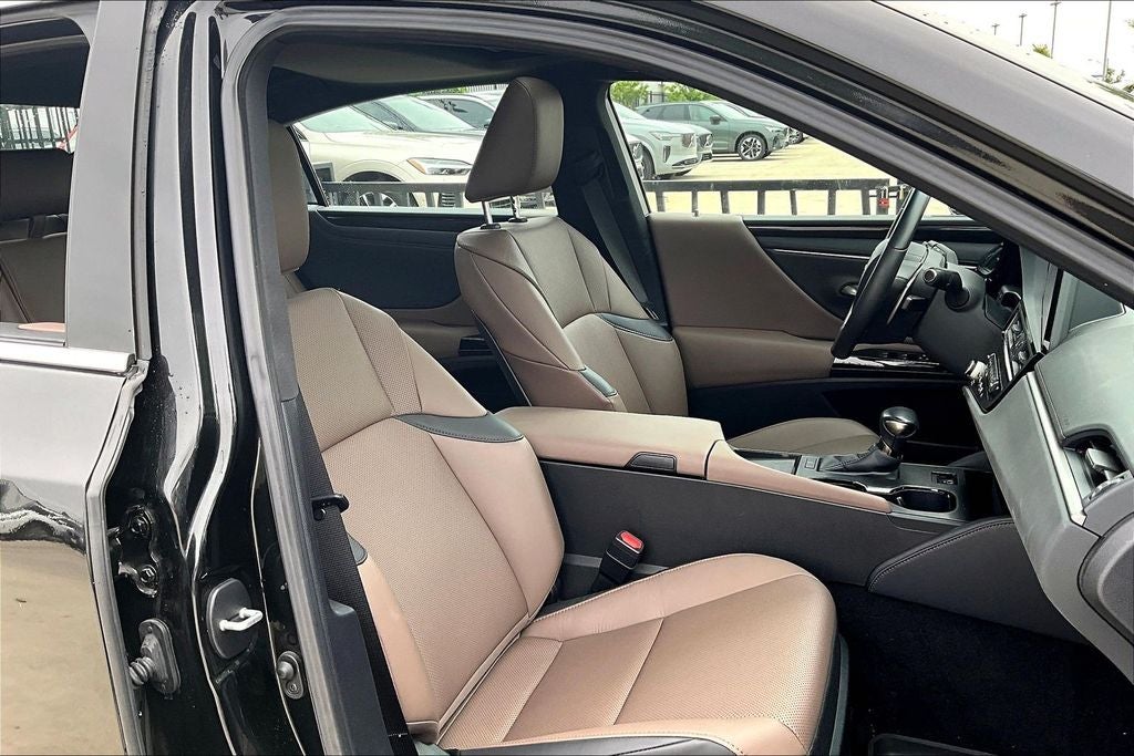 2025 Lexus ES 350