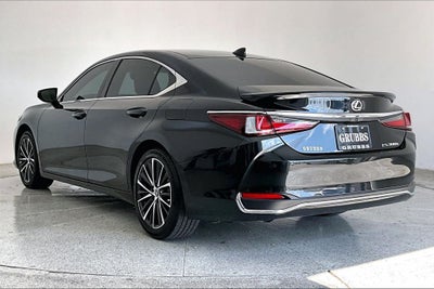 2025 Lexus ES 300h