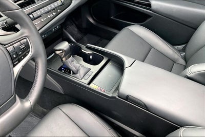 2025 Lexus ES 300h