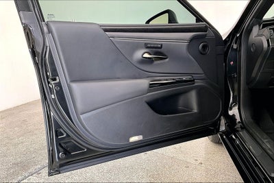 2025 Lexus ES 300h