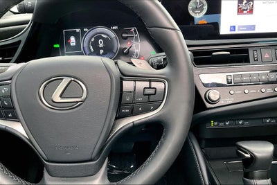 2025 Lexus ES 300h