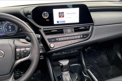 2025 Lexus ES 300h