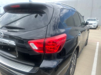 2020 Nissan Pathfinder S