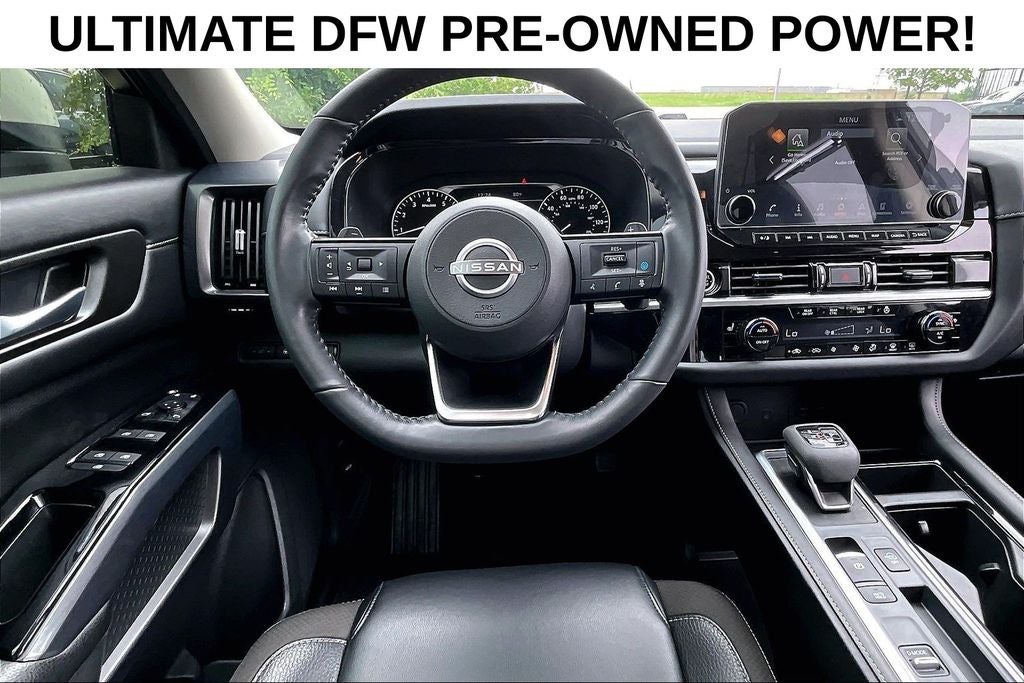 2024 Nissan Pathfinder SL