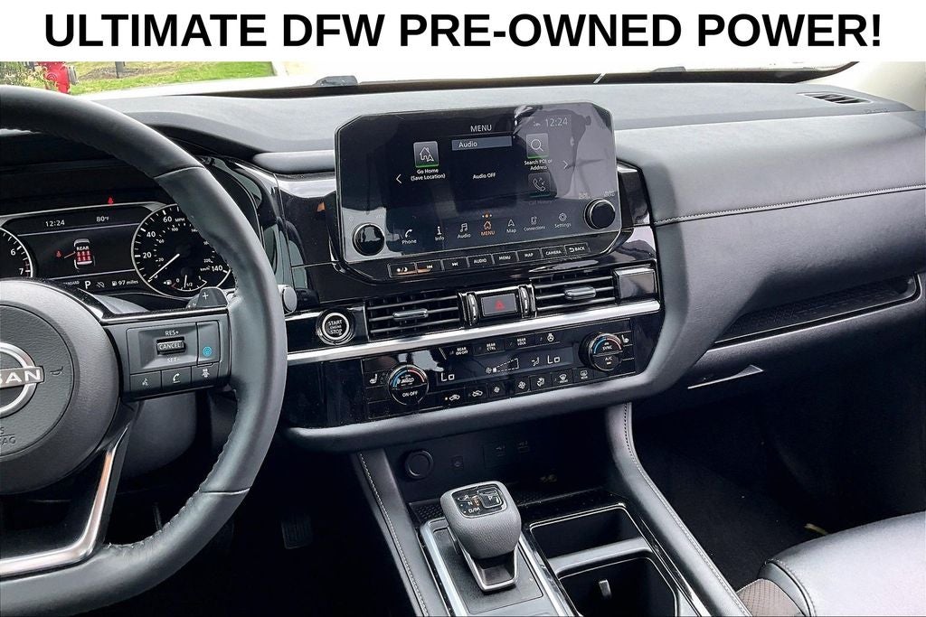 2024 Nissan Pathfinder SL