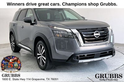 2025 Nissan Pathfinder Platinum