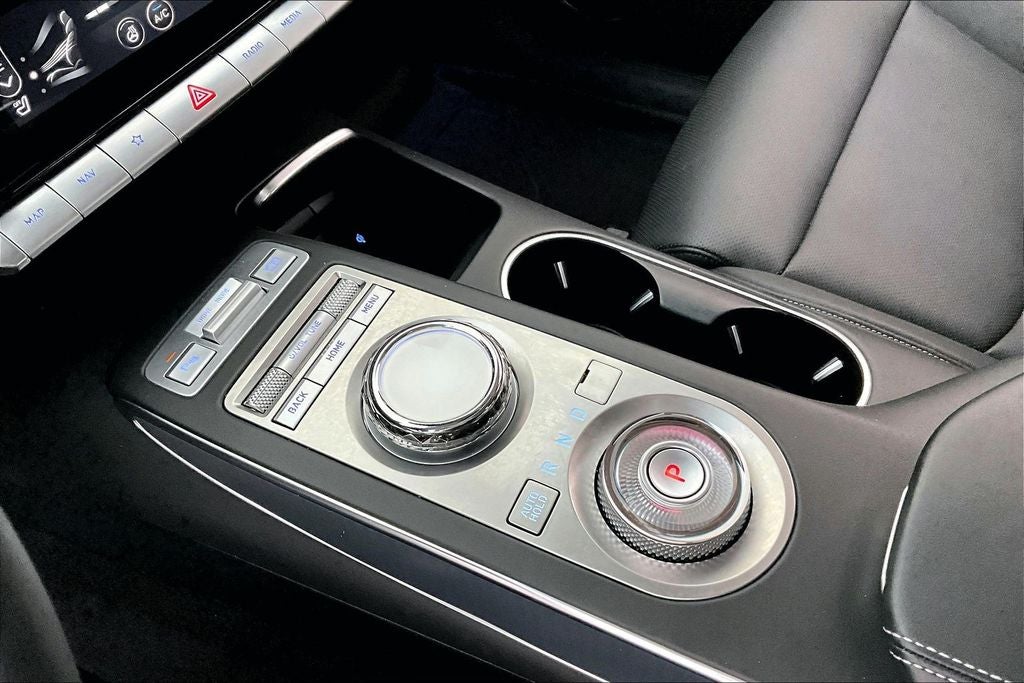 2024 Genesis GV70 2.5T