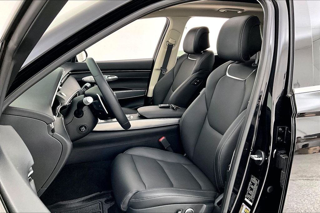 2024 Genesis GV70 2.5T