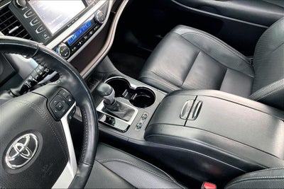 2018 Toyota Highlander Limited Platinum