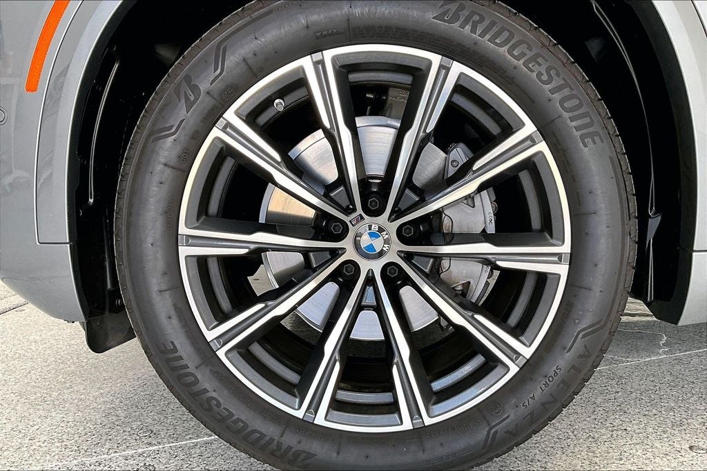 2025 BMW X5 xDrive40i M Sport