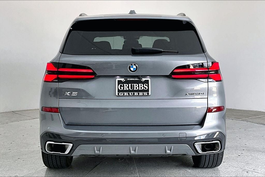 2025 BMW X5 xDrive40i M Sport