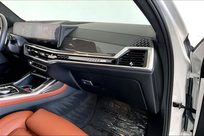 2024 BMW X7 M60i