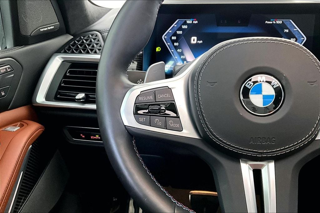 2024 BMW X7 M60i