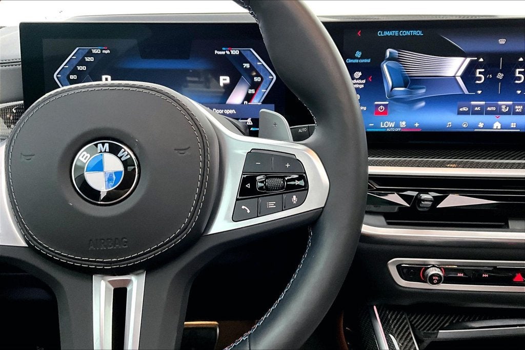 2024 BMW X7 M60i