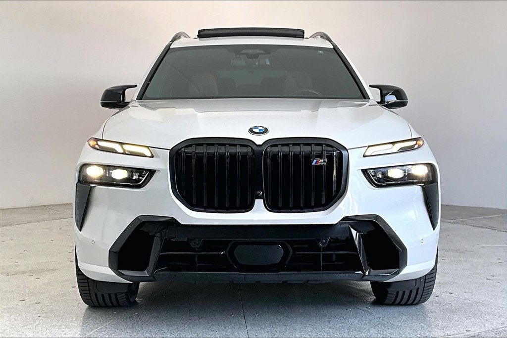 2024 BMW X7 M60i