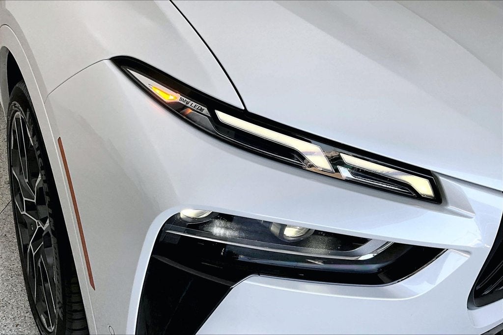 2024 BMW X7 M60i