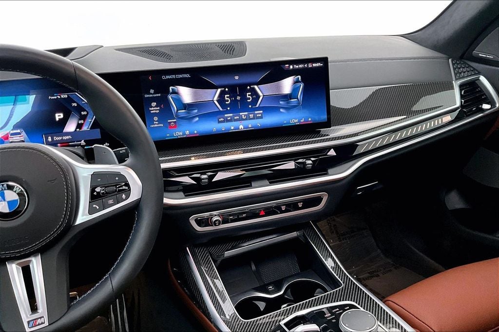2024 BMW X7 M60i