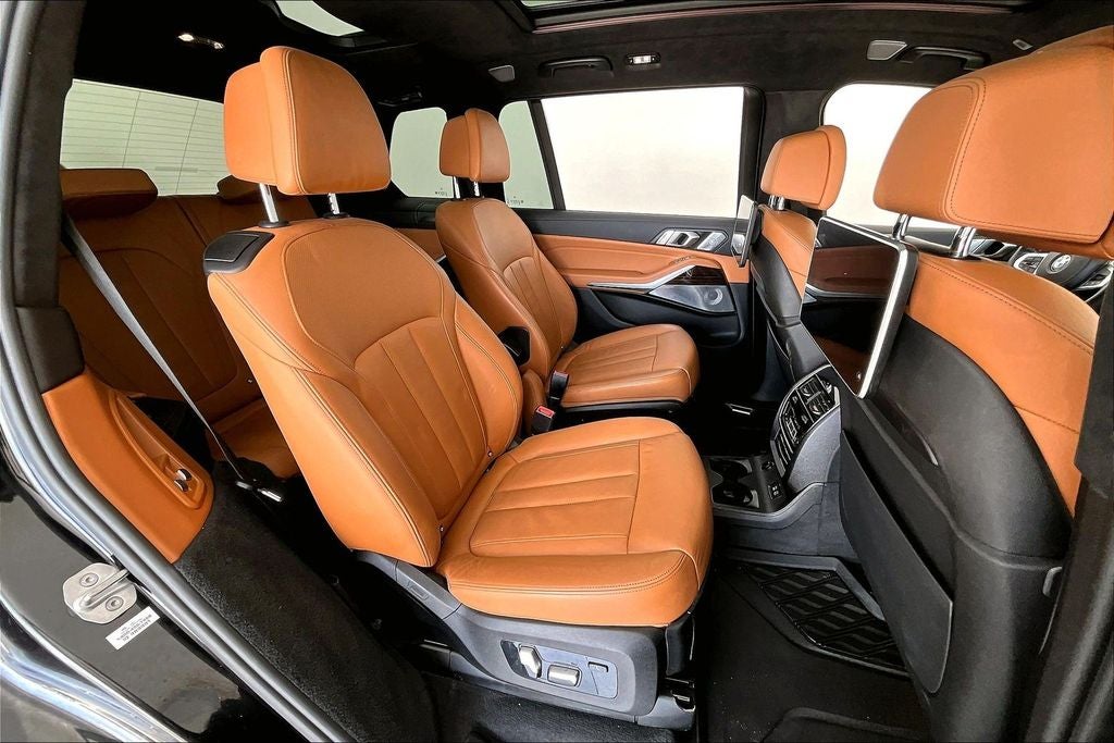 2020 BMW X7 M50i
