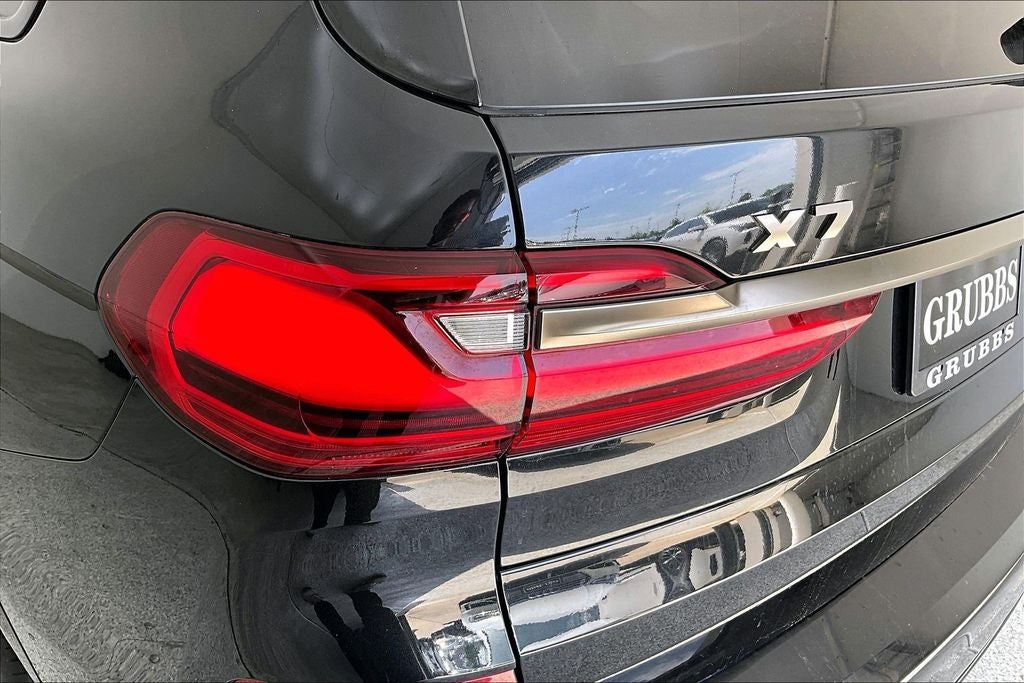 2020 BMW X7 M50i