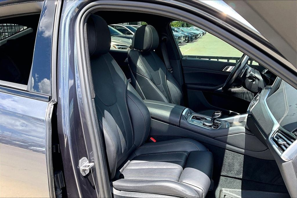 2022 BMW X6 xDrive40i M Sport
