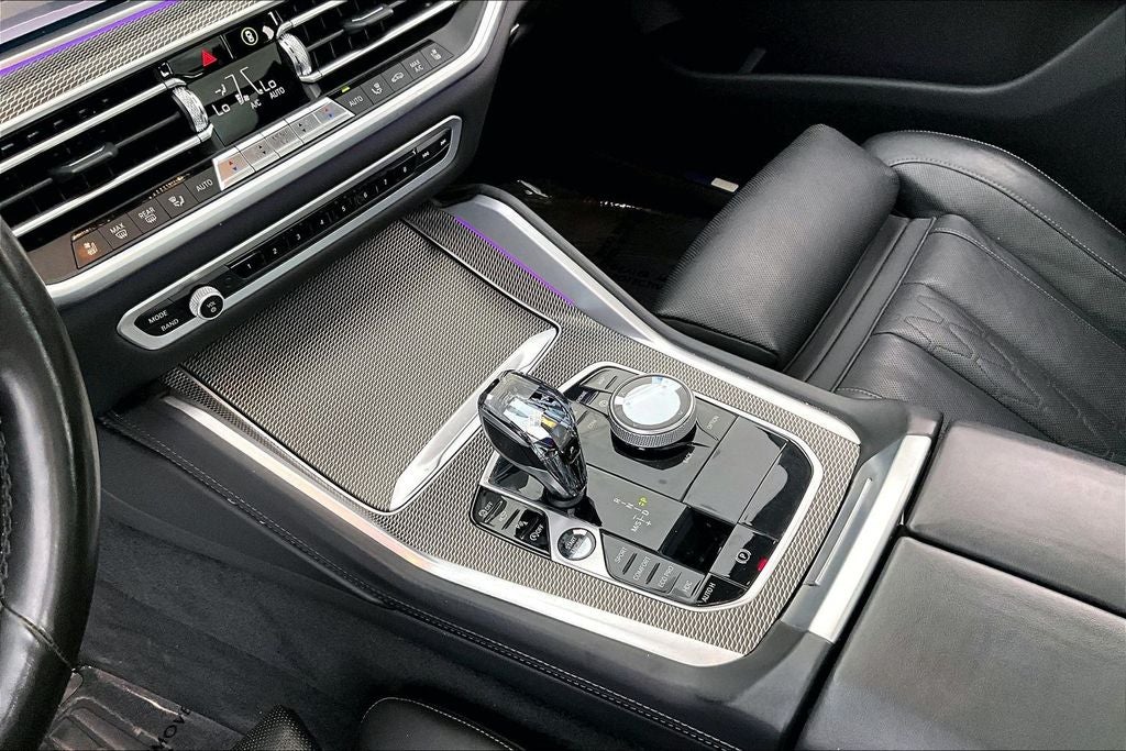 2022 BMW X6 M50i