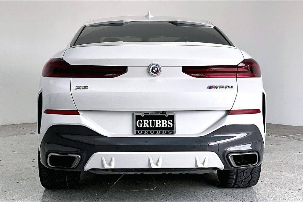 2022 BMW X6 M50i