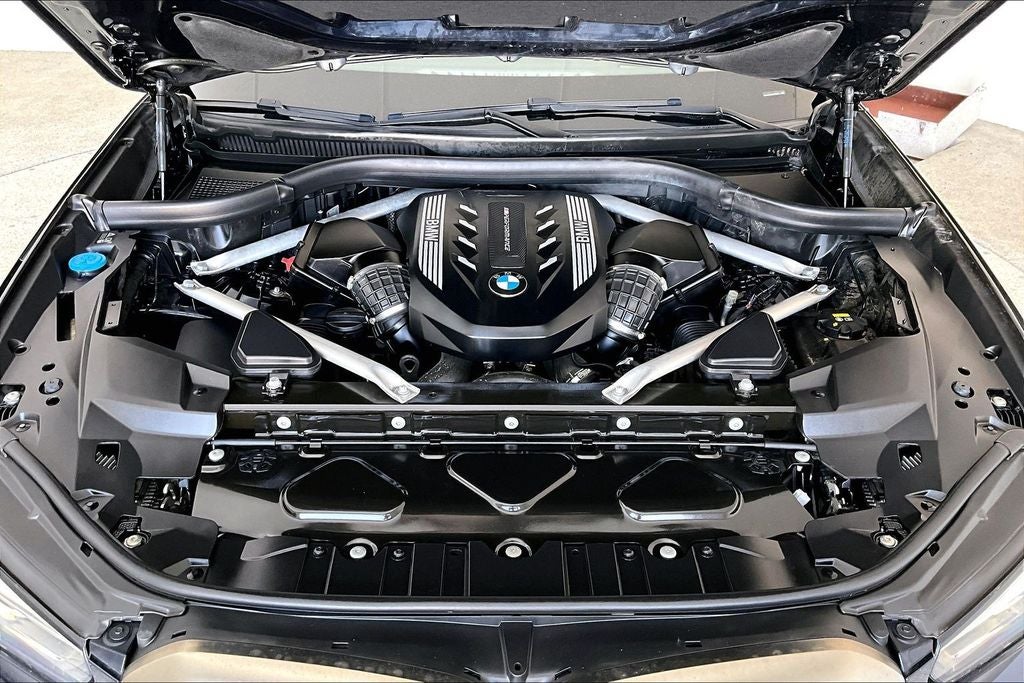 2021 BMW X5 M50i