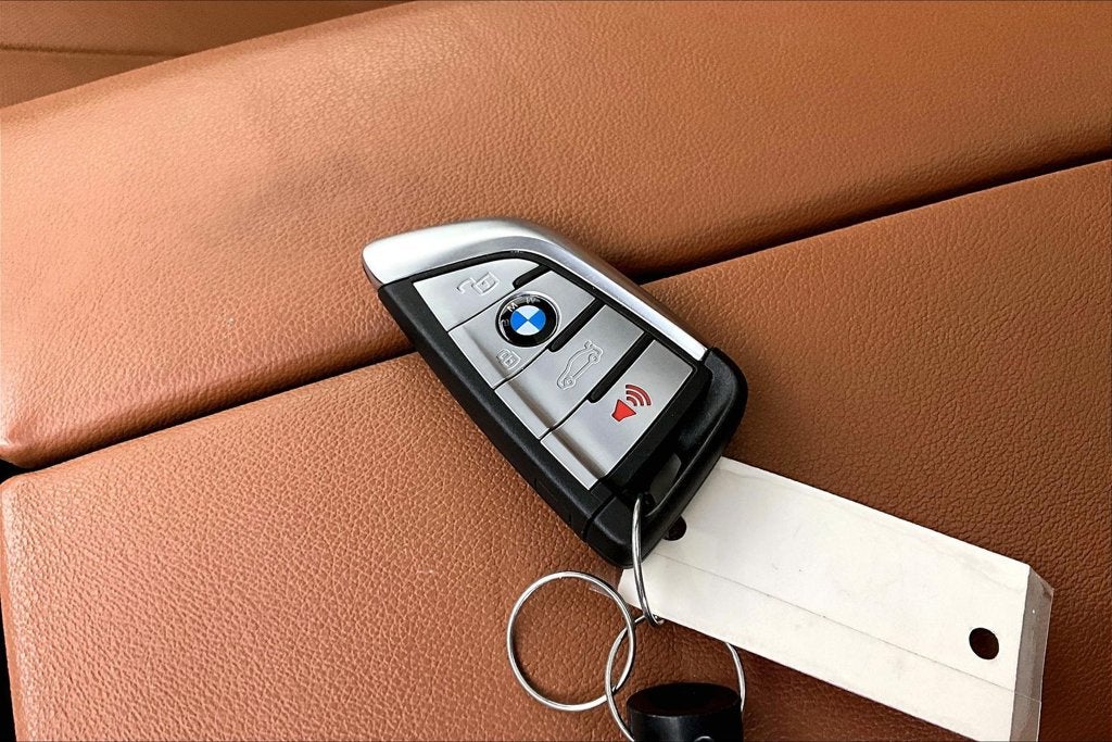 2021 BMW X5 M50i