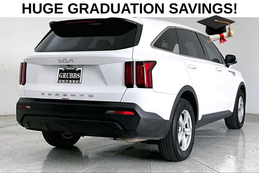 2022 Kia Sorento LX