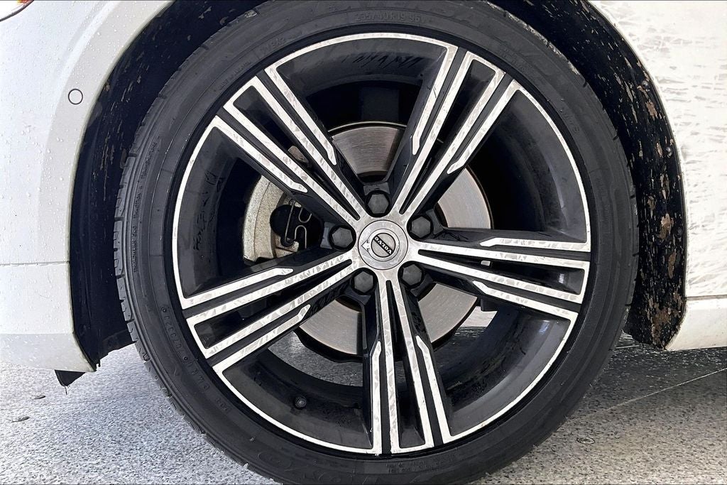 2022 Volvo S60 B5 Inscription