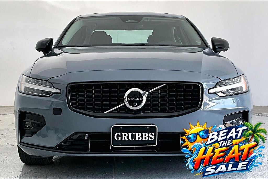 2024 Volvo S60 B5 Plus Dark Theme