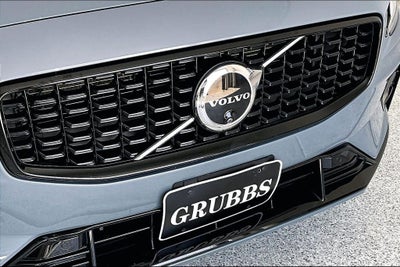 2024 Volvo S60 B5 Plus Dark Theme
