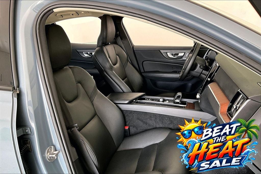 2024 Volvo S60 B5 Plus Dark Theme
