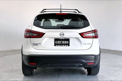 2022 Nissan Rogue Sport SL