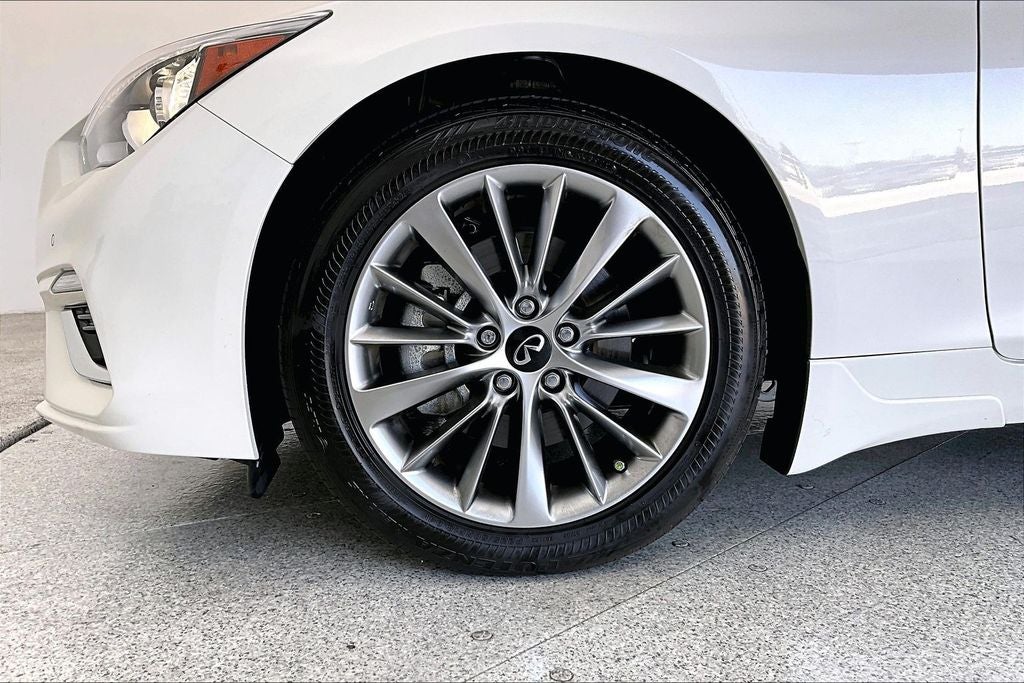 2023 INFINITI Q50 LUXE